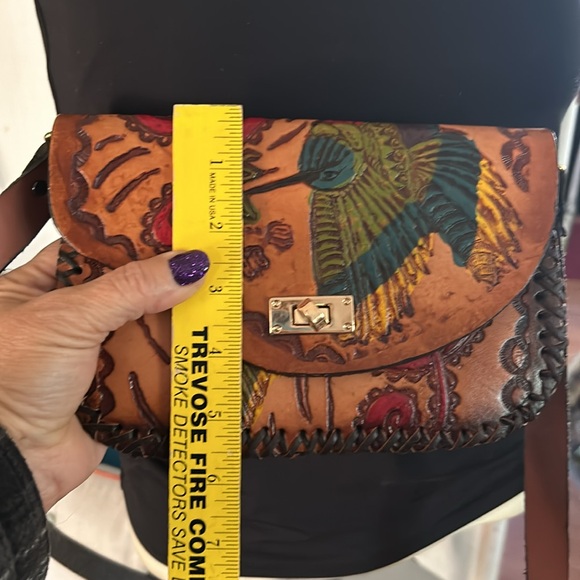 Vintage Hand-Tooled Leather Crossbody Bag w Hummingbird & Musical Note - Picture 8 of 9